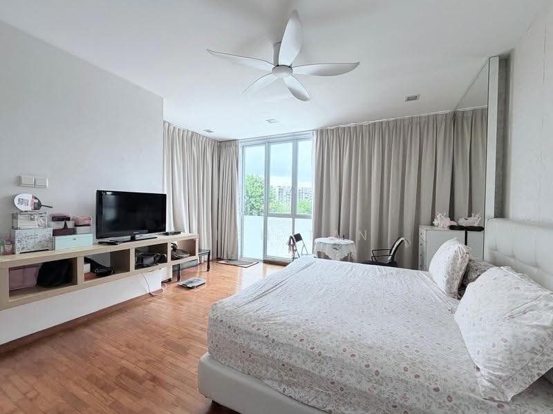 Jalan Kemuning, Sembawang / Yishun, 5 Bedrooms, 4,200 sqft, Semi-Detached House For Sale, by Klish Tan, 500278607 - Bedroom - PropertyGuru.com.sg