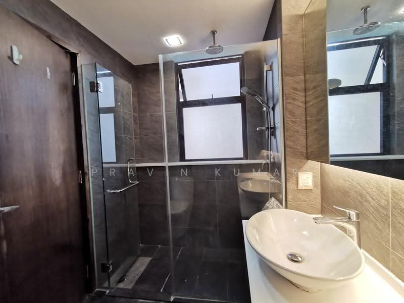 Seasons View, 5 Pemimpin Drive, Ang Mo Kio / Bishan / Thomson, 3 Bedrooms, 1,141 sqft, Condominium For Sale, by Pravin Kumar, 500278610 - Bathroom - PropertyGuru.com.sg