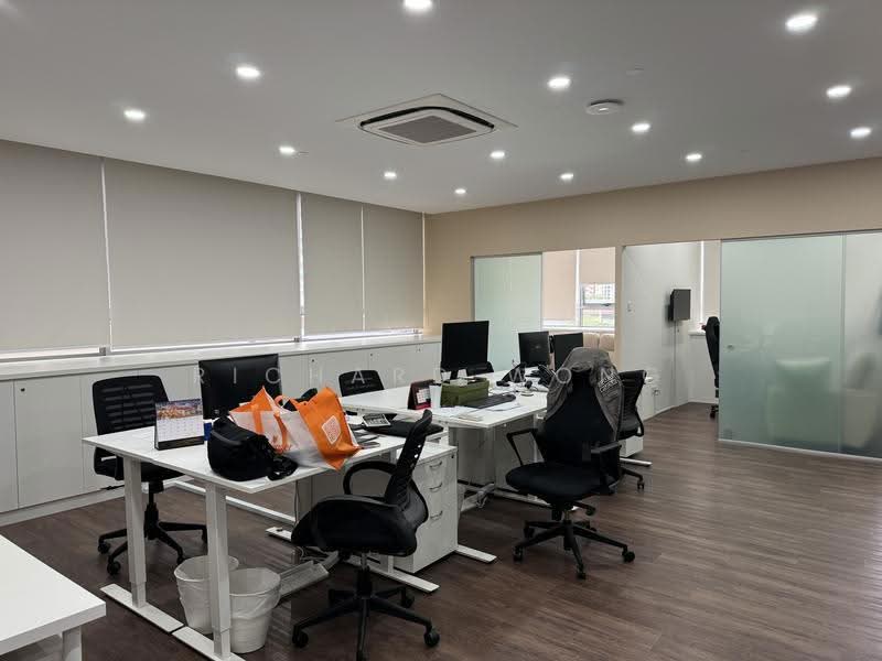 Cendex Centre, 120 Lower Delta Road, Alexandra / Commonwealth, 1,152 sqft, Light Industrial (B1) For Sale, by Richard Wong, 500278613 - Interior - CommercialGuru.com.sg