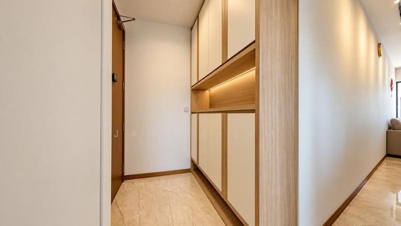 Kingsford Waterbay, 84 Upper Serangoon View, Hougang / Punggol / Sengkang, 3 Bedrooms, 850 sqft, Condominium For Sale, by Jackie Lim, 500278616 - Entrance - PropertyGuru.com.sg