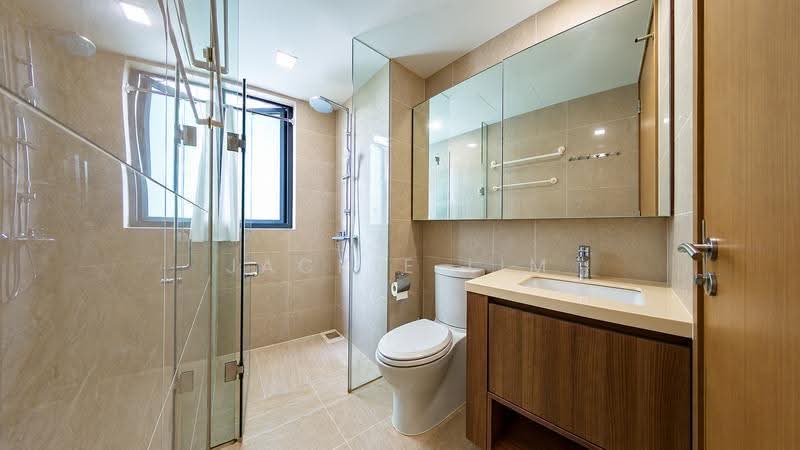 Kingsford Waterbay, 84 Upper Serangoon View, Hougang / Punggol / Sengkang, 3 Bedrooms, 850 sqft, Condominium For Sale, by Jackie Lim, 500278616 - Bathroom - PropertyGuru.com.sg