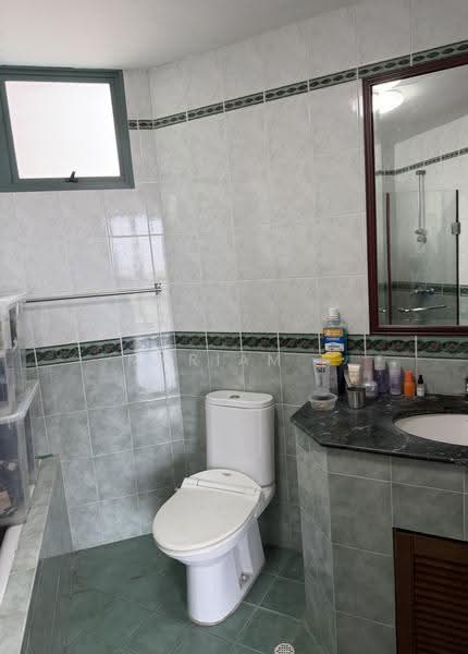 Yew Mei Green, 50 Choa Chu Kang North 6, Dairy Farm / Bukit Panjang / Choa Chu Kang, 3 Bedrooms, 1,335 sqft, Condominium For Sale, by Mariam ., 500278627 - Bathroom - PropertyGuru.com.sg
