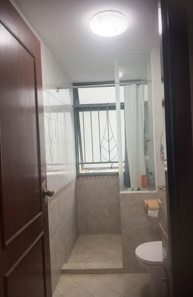 Yew Mei Green, 50 Choa Chu Kang North 6, Dairy Farm / Bukit Panjang / Choa Chu Kang, 3 Bedrooms, 1,335 sqft, Condominium For Sale, by Mariam ., 500278627 - Bathroom - PropertyGuru.com.sg