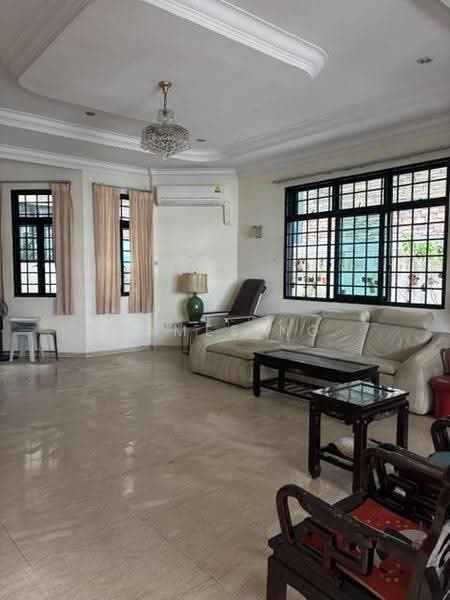 Paya Lebar Crescent, Paya Lebar Crescent, Hougang / Punggol / Sengkang, 6 Bedrooms, 5,600 sqft, Semi-Detached House For Sale, by James Ng, 500278630 - Living Room - PropertyGuru.com.sg