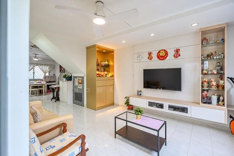 538 Hougang Street 52, 538 Hougang Street 52, Hougang / Punggol / Sengkang, 4 Bedrooms, 1,582 sqft, HDB Flat For Sale, by Thomas Lim, 500278637 - Living Room - PropertyGuru.com.sg