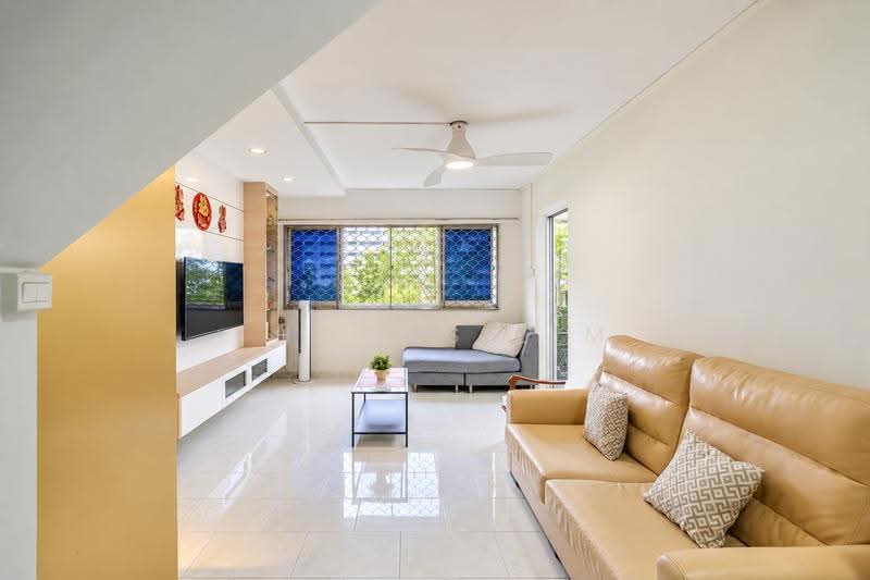 538 Hougang Street 52, 538 Hougang Street 52, Hougang / Punggol / Sengkang, 4 Bedrooms, 1,582 sqft, HDB Flat For Sale, by Thomas Lim, 500278637 - Living Room - PropertyGuru.com.sg
