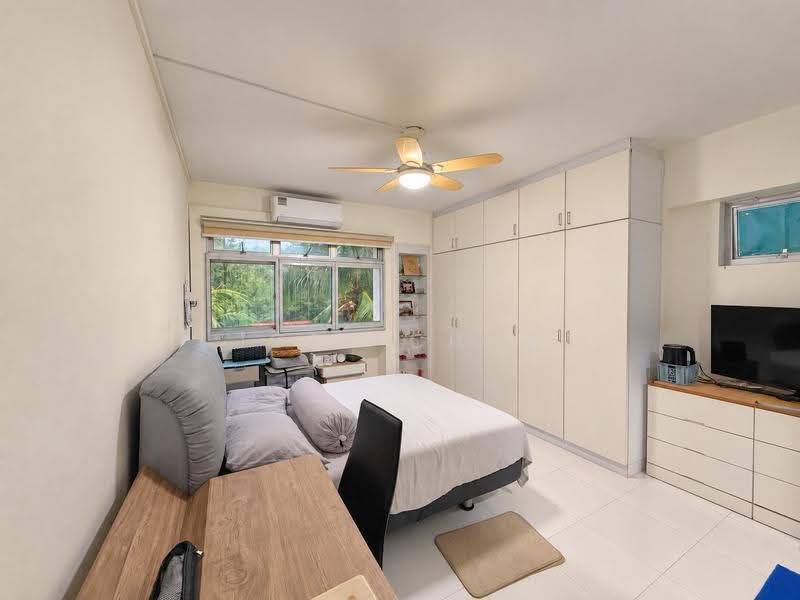 232 Pasir Ris Drive 4, 232 Pasir Ris Drive 4, Pasir Ris / Tampines, 4 Bedrooms, 1,378 sqft, HDB Flat For Sale, by Joey Chua, 500278669 - Master Bedroom - PropertyGuru.com.sg