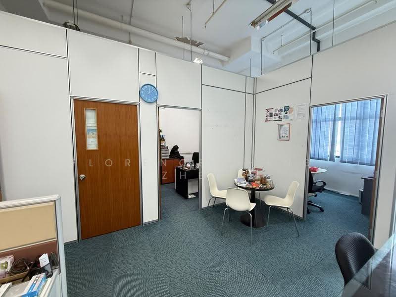 Tradehub 21, 18 Boon Lay Way, Boon Lay / Jurong / Tuas, 1,485 sqft, Light Industrial (B1) For Rent, by Florence Zheng Zhen, 500278673 - Interior - CommercialGuru.com.sg