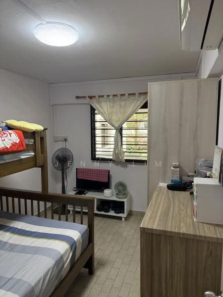 309 Clementi Avenue 4, 309 Clementi Avenue 4, Buona Vista / West Coast / Clementi New Town, 2 Bedrooms, 721 sqft, HDB Flat For Sale, by Jenny Lim, 500278677 - Common Bedroom - PropertyGuru.com.sg