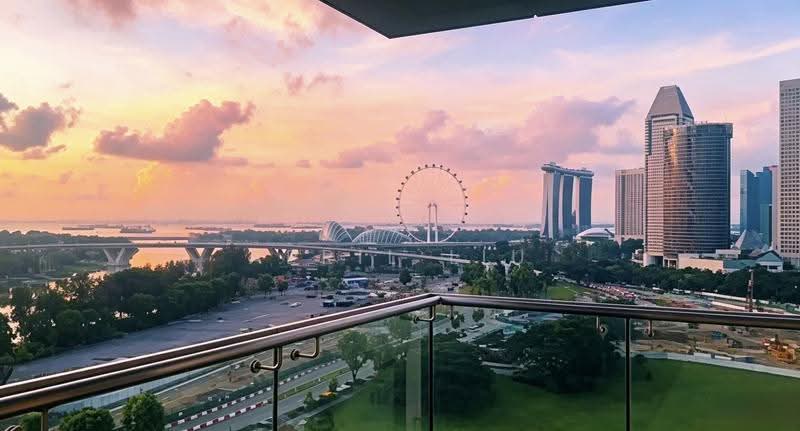 Concourse Skyline, 300 Beach Road, Beach Road / Bugis / Rochor, 3 Bedrooms, 1,421 sqft, Condominium For Sale, by April Liu, 500278678 - PropertyGuru.com.sg