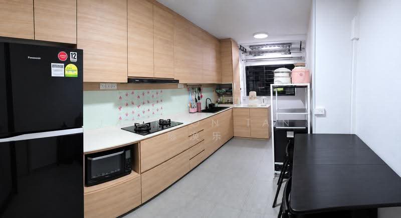 108 Jalan Bukit Merah, 108 Jalan Bukit Merah, Alexandra / Commonwealth, 2 Bedrooms, 796 sqft, HDB Flat For Sale, by Jackson Tan 陈涣乐, 500278681 - Kitchen - PropertyGuru.com.sg