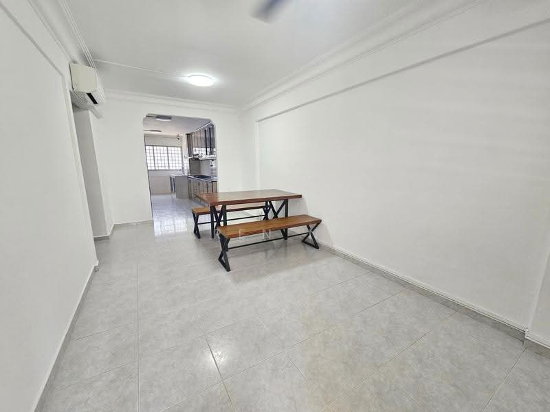 513 Ang Mo Kio Avenue 8, 513 Ang Mo Kio Avenue 8, Ang Mo Kio / Bishan / Thomson, Room Rental, 200 sqft, HDB Flat For Rent, by Karen Neo, 500278683 - Dining Room - PropertyGuru.com.sg