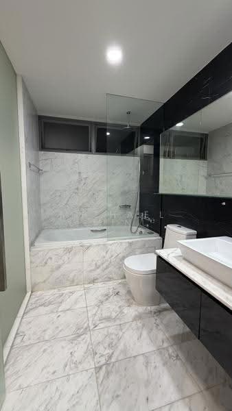 Centro Residences, 59 Ang Mo Kio Avenue 8, Ang Mo Kio / Bishan / Thomson, 3 Bedrooms, 1,206 sqft, Condominium For Rent, by Michael Min, 500278686 - Bathroom - PropertyGuru.com.sg