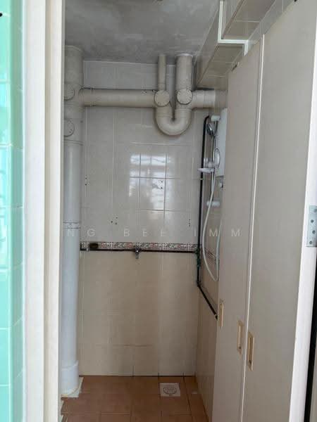 Blk 26 Bendemeer road, Bendemeer road, 2 Bedrooms, 764 sqft, HDB Flat For Sale, by Ng Bee Imm, 500278688 - Bathroom - PropertyGuru.com.sg