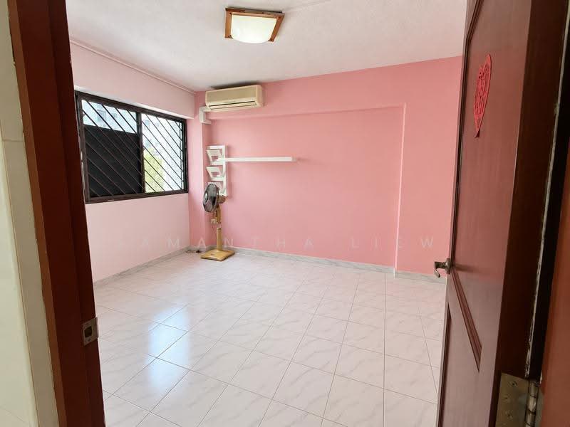 840 Tampines Street 82, 840 Tampines Street 82, Pasir Ris / Tampines, 3 Bedrooms, 904 sqft, HDB Flat For Sale, by Samantha Liew, 500278697 - Common Room 1 - PropertyGuru.com.sg