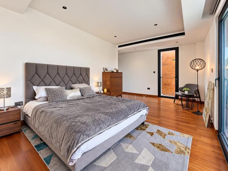 Braddell Heights Estate, Matlock Rise, Macpherson / Potong Pasir, 6 Bedrooms, 5,090 sqft, Bungalow House For Sale, by Zen Kuik, 500278701 - Bedroom - PropertyGuru.com.sg