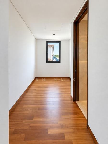Braddell Heights Estate, Matlock Rise, Macpherson / Potong Pasir, 6 Bedrooms, 5,090 sqft, Bungalow House For Sale, by Zen Kuik, 500278701 - Corridor - PropertyGuru.com.sg