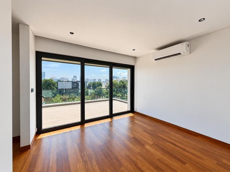 Braddell Heights Estate, Matlock Rise, Macpherson / Potong Pasir, 6 Bedrooms, 5,090 sqft, Bungalow House For Sale, by Zen Kuik, 500278701 - Balcony - PropertyGuru.com.sg