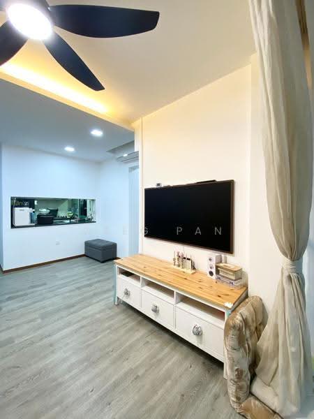 519C Tampines Central 8, 519C Tampines Central 8, Pasir Ris / Tampines, 3 Bedrooms, 904 sqft, HDB Flat For Rent, by Greg Pan, 500278702 - Living Room - PropertyGuru.com.sg