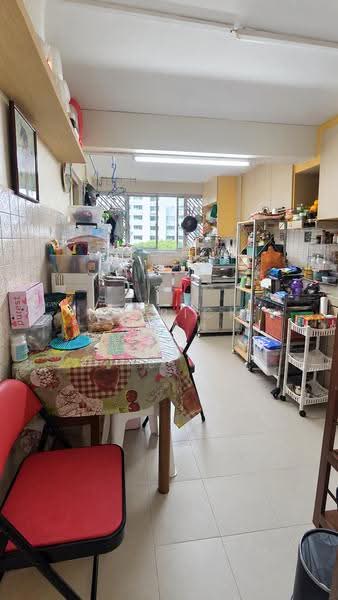 12 Telok Blangah Crescent, 12 Telok Blangah Crescent, Harbourfront / Telok Blangah, 2 Bedrooms, 635 sqft, HDB Flat For Sale, by Patrick Kuah, 500278703 - Kitchen - PropertyGuru.com.sg