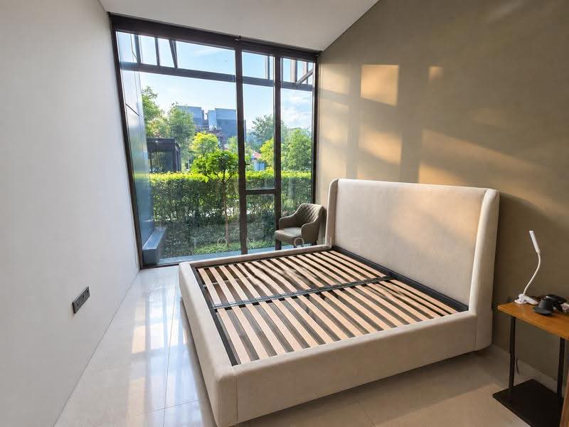 Petit Jervois, 33 Jervois Road, Tanglin / Holland / Bukit Timah, 2 Bedrooms, 818 sqft, Condominium For Rent, by Ton Ong, 500278709 - Bedroom - PropertyGuru.com.sg