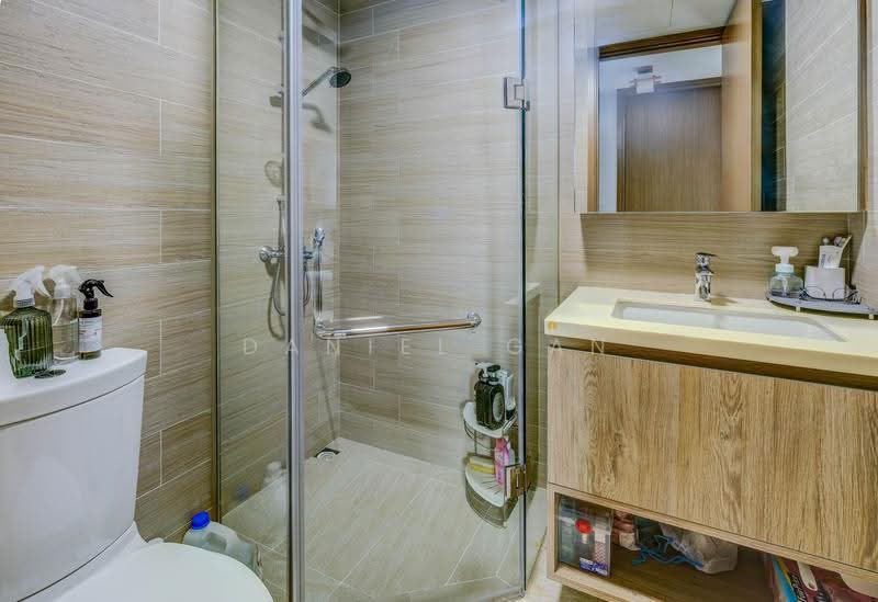 Kingsford Waterbay, 84 Upper Serangoon View, Hougang / Punggol / Sengkang, 2 Bedrooms, 689 sqft, Condominium For Sale, by Daniel Gan, 500278713 - Bathroom - PropertyGuru.com.sg