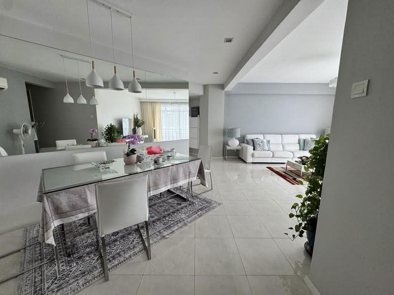 Elias Green, 3 Elias Road, Pasir Ris / Tampines, 3 Bedrooms, 1,551 sqft, Condominium For Sale, by Stephen Yeo, 500278715 - Living Room - PropertyGuru.com.sg