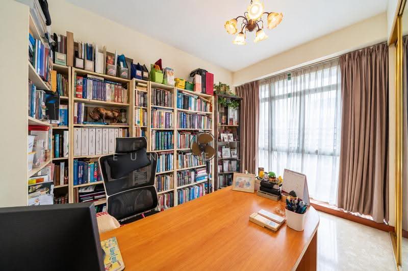 Windermere, 32 Choa Chu Kang Street 64, Dairy Farm / Bukit Panjang / Choa Chu Kang, 5 Bedrooms, 2,756 sqft, Condominium For Sale, by Eunice Lam, 500278716 - Study - PropertyGuru.com.sg