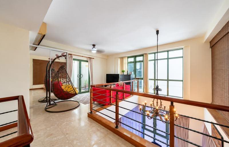Windermere, 32 Choa Chu Kang Street 64, Dairy Farm / Bukit Panjang / Choa Chu Kang, 5 Bedrooms, 2,756 sqft, Condominium For Sale, by Eunice Lam, 500278716 - Living Room - PropertyGuru.com.sg
