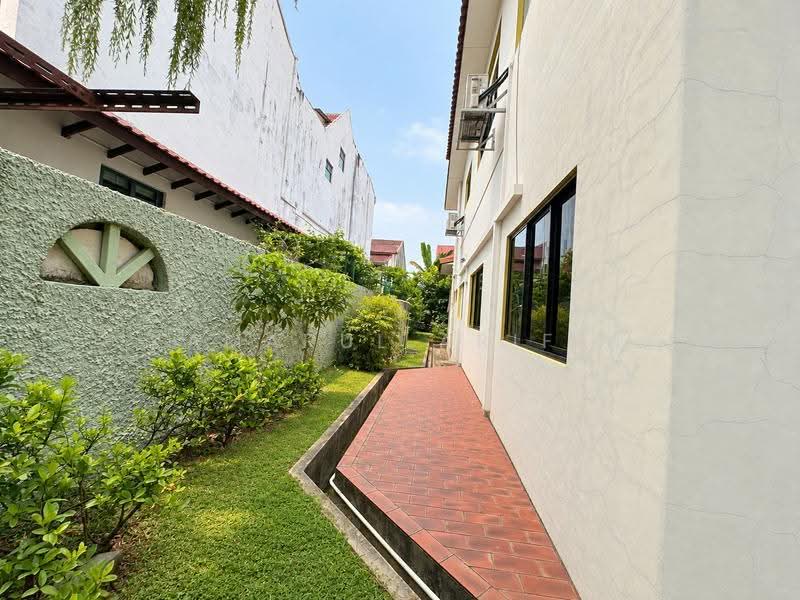 Jalan Singa, Bedok / Upper East Coast, 4 Bedrooms, 2,500 sqft, Semi-Detached House For Sale, by Kamarul Arifin, 500278718 - PropertyGuru.com.sg
