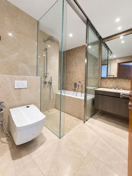 Seahill, West Coast Crescent, Buona Vista / West Coast / Clementi New Town, 4 Bedrooms, 3,574 sqft, Townhouse For Sale, by Zen Kuik, 500278720 - Bathroom - PropertyGuru.com.sg