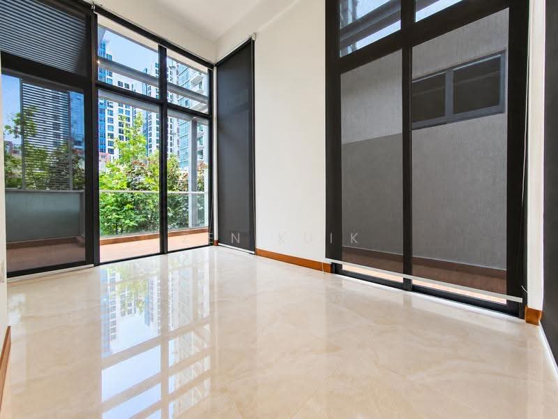 Seahill, West Coast Crescent, Buona Vista / West Coast / Clementi New Town, 4 Bedrooms, 3,574 sqft, Townhouse For Sale, by Zen Kuik, 500278720 - Balcony - PropertyGuru.com.sg