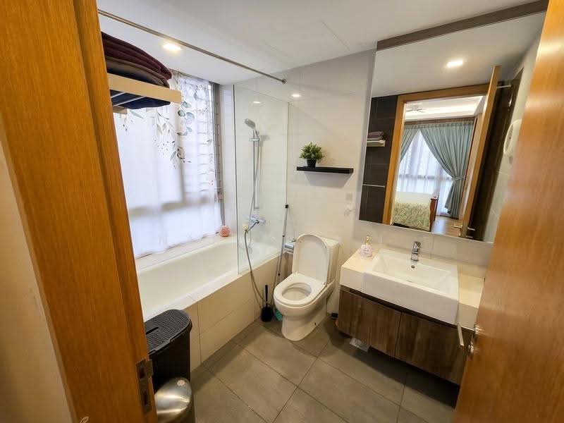 Austville Residences, 19 Sengkang East Avenue, Hougang / Punggol / Sengkang, 3 Bedrooms, 1,227 sqft, Condominium For Sale, by Nasser A L, 500278735 - Bathrm Master - PropertyGuru.com.sg