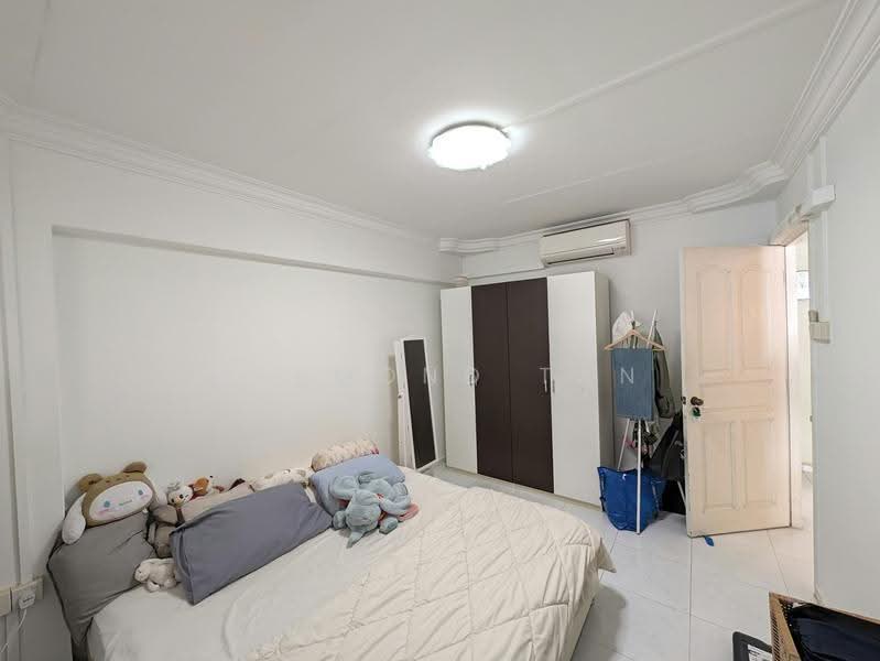 420 Tampines Street 41, 420 Tampines Street 41, Pasir Ris / Tampines, 2 Bedrooms, 800 sqft, HDB Flat For Rent, by Desmond Tan, 500278737 - Bedroom - PropertyGuru.com.sg