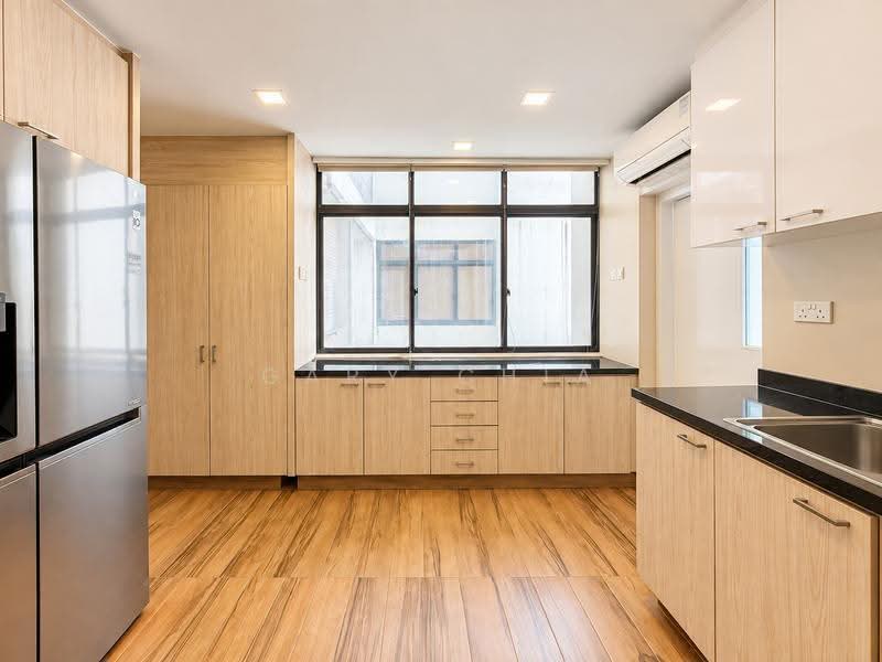 Beverly Hill, 61 Grange Road, Tanglin / Holland / Bukit Timah, 4 Bedrooms, 3,777 sqft, Condominium For Rent, by Gary Chia, 500278749 - Kitchen - PropertyGuru.com.sg