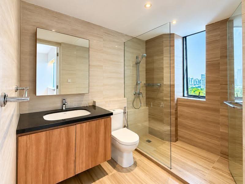 Beverly Hill, 61 Grange Road, Tanglin / Holland / Bukit Timah, 4 Bedrooms, 3,777 sqft, Condominium For Rent, by Gary Chia, 500278749 - Bathroom - PropertyGuru.com.sg