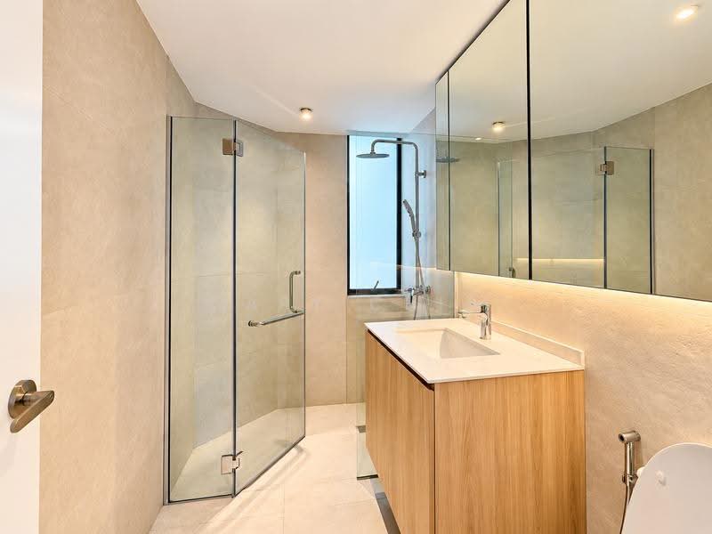 Beverly Hill, 61 Grange Road, Tanglin / Holland / Bukit Timah, 4 Bedrooms, 3,777 sqft, Condominium For Rent, by Gary Chia, 500278749 - Bathroom - PropertyGuru.com.sg