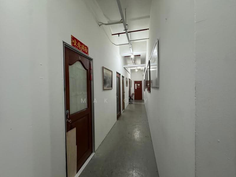 Gordon Industrial Building, 113 Eunos Avenue 3, Eunos / Geylang / Paya Lebar, 1,862 sqft, Light Industrial (B1) For Sale, by Mak G Y, 500278761 - Corridor - CommercialGuru.com.sg