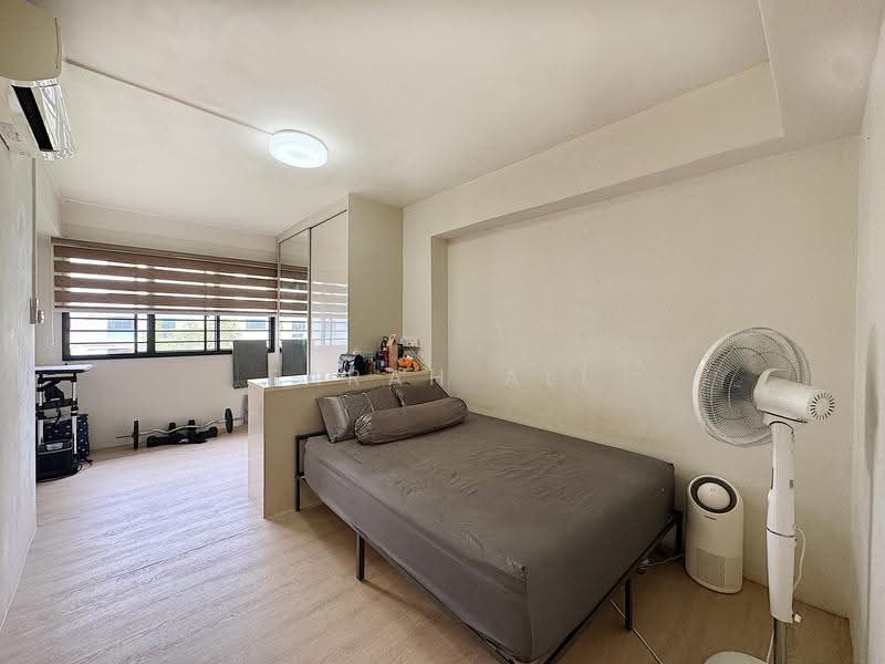 897A Woodlands Drive 50, 897A Woodlands Drive 50, Admiralty / Woodlands, 3 Bedrooms, 1,066 sqft, HDB Flat For Sale, by Farah Ali, 500278773 - Master Bedroom - PropertyGuru.com.sg