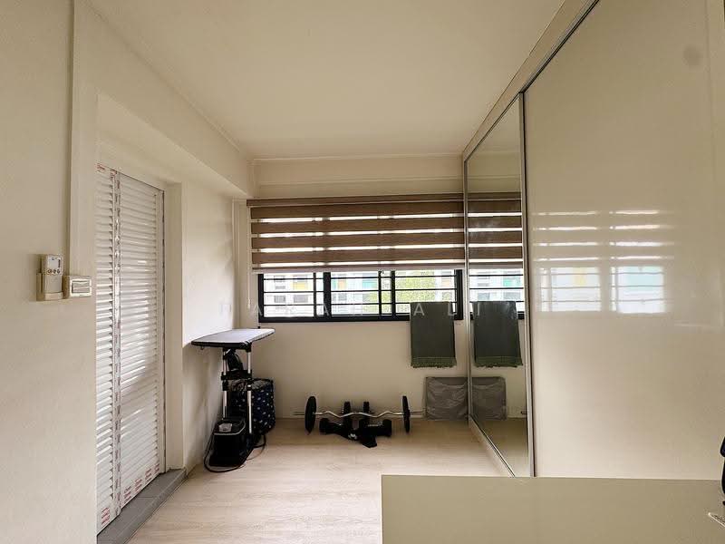 897A Woodlands Drive 50, 897A Woodlands Drive 50, Admiralty / Woodlands, 3 Bedrooms, 1,066 sqft, HDB Flat For Sale, by Farah Ali, 500278773 - Master Bedroom - PropertyGuru.com.sg