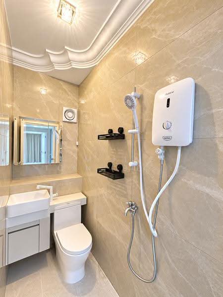 Thomson Garden Estate, Sin Ming Road, Ang Mo Kio / Bishan / Thomson, 4 Bedrooms, 1,700 sqft, Terraced House For Sale, by Lim Jing Tuan (Benedict), 500278789 - Bathroom - PropertyGuru.com.sg