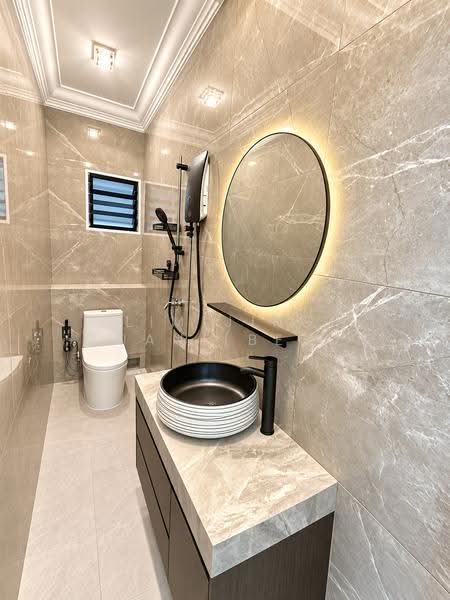 Thomson Garden Estate, Sin Ming Road, Ang Mo Kio / Bishan / Thomson, 4 Bedrooms, 1,700 sqft, Terraced House For Sale, by Lim Jing Tuan (Benedict), 500278789 - Bathroom - PropertyGuru.com.sg