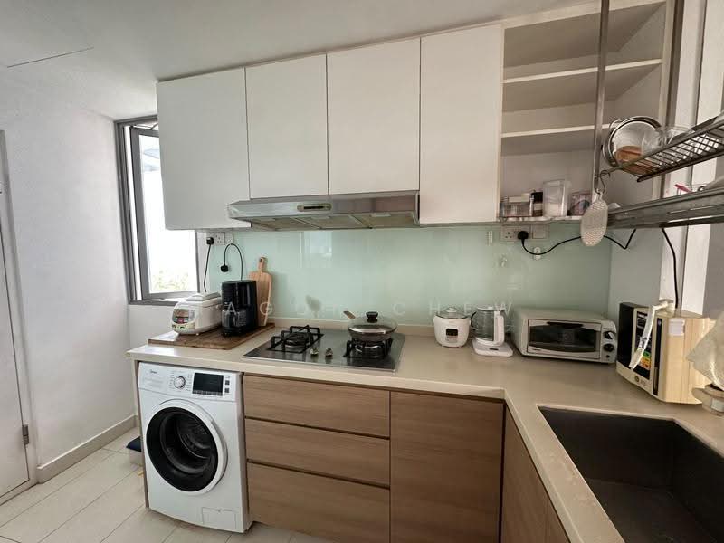Seastrand, 9 Pasir Ris Link, Pasir Ris / Tampines, 2 Bedrooms, 883 sqft, Condominium For Sale, by Magon Chew, 500278792 - Kitchen - PropertyGuru.com.sg