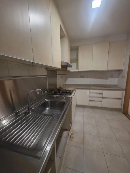 Edelweiss Park Condo, 90 Flora Road, Changi Airport / Changi Village, 1 Bedroom, 710 sqft, Condominium For Rent, by Able S.K Toh, 500278793 - Kitchen - PropertyGuru.com.sg