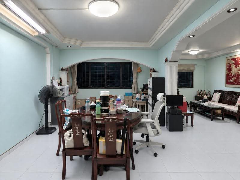 568 Hougang Street 51, , 3 Bedrooms, 1,270 sqft, HDB Flat For Sale, by Crystal Ho, 500278794 - Living Room - PropertyGuru.com.sg