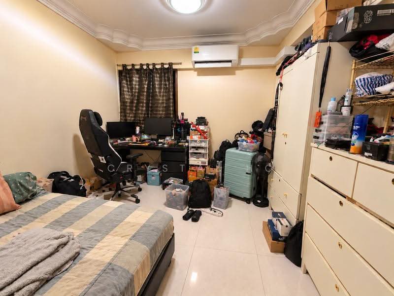 568 Hougang Street 51, , 3 Bedrooms, 1,270 sqft, HDB Flat For Sale, by Crystal Ho, 500278794 - Bedroom - PropertyGuru.com.sg