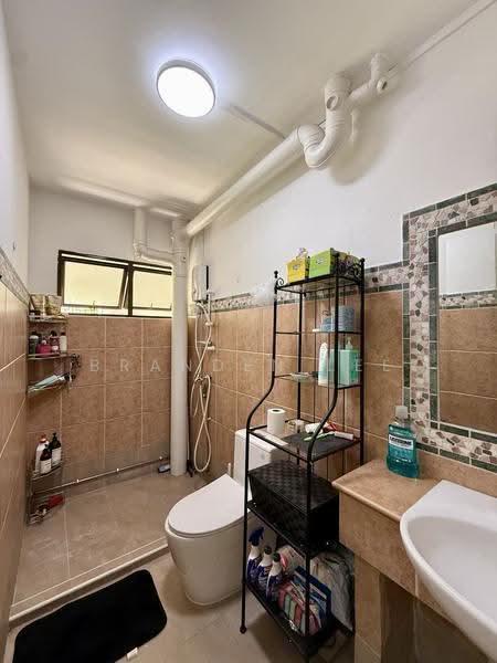 452 Sin Ming Avenue, 452 Sin Ming Avenue, Ang Mo Kio / Bishan / Thomson, 4 Bedrooms, 1,560 sqft, HDB Flat For Sale, by Branden Lee, 500278800 - Common Bathroom - PropertyGuru.com.sg
