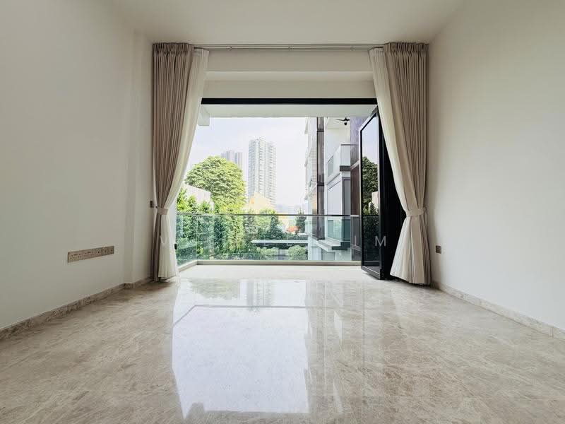 35 Gilstead, 35 Gilstead Road, Newton / Novena, 3 Bedrooms, 926 sqft, Apartment For Sale, by Vicole Lim, 500278802 - Balcony - PropertyGuru.com.sg