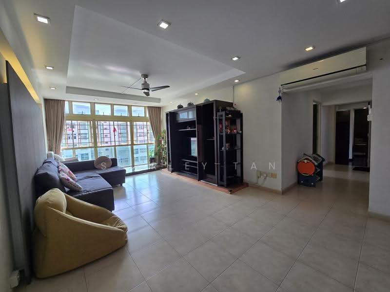 118 Edgefield Plains, 118 Edgefield Plains, Hougang / Punggol / Sengkang, 3 Bedrooms, 1,399 sqft, HDB Flat For Rent, by Shirley Tan, 500278810 - Living Room - PropertyGuru.com.sg