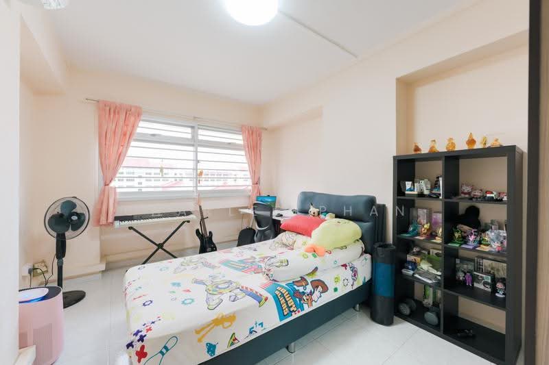 607 Choa Chu Kang Street 62, 607 Choa Chu Kang Street 62, Dairy Farm / Bukit Panjang / Choa Chu Kang, 4 Bedrooms, 1,453 sqft, HDB Flat For Sale, by Charles Phan, 500278830 - Bedroom - PropertyGuru.com.sg